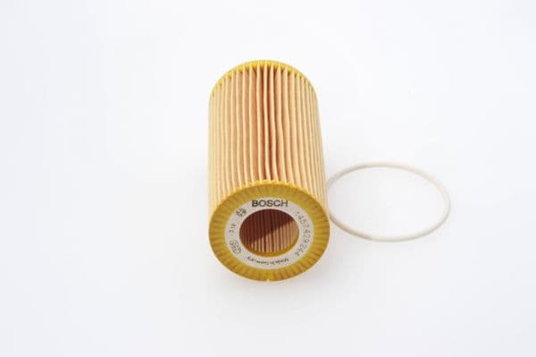 Yağ Filtre Mondeo IV 07>14 2.5 S-Max 09> 2.5 Volvo S40 04> 2.4 D5 T5 04>10 S60 II 2.4 D5 2.0 T S80 I 2.4D 2.4 D5 2.5T D5 01>06 V40 T4 T5 12> V50 2.4 2.4 D5 2.4 TDI T5 04> V60 2.0 T5 10>15 XC60 2.