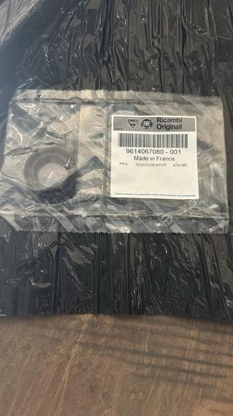 Şanzuman Ön Kapak Prizdirek Keçesi P205-P206-P207-P208-P301-P306-P307-P308-P405-P406-Expert-Partner- Berlingo-Jumpy-Xsara-C2-C3-C4-C5-DS3-DS4-Sucudo BE3-BE4 Şanzıman 23x36x7