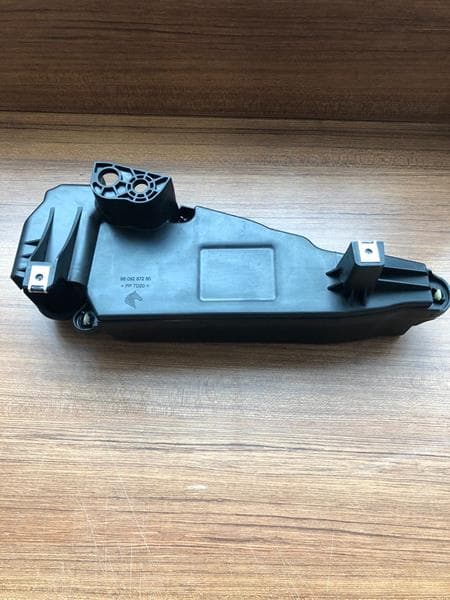 Partikül Filtre Kutusu Alt/üst TK. Kapağı P301-P308-P208-Prtner Tepee-C3 Picasso